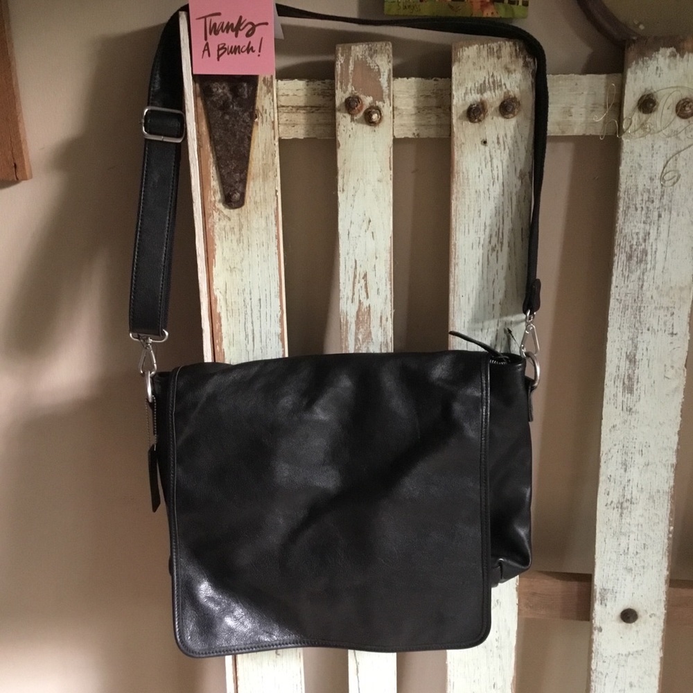Wilson’s Leather Laptop Bag